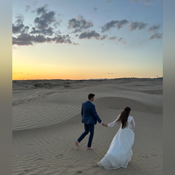 Wedding Dress - Picture 4 of 5